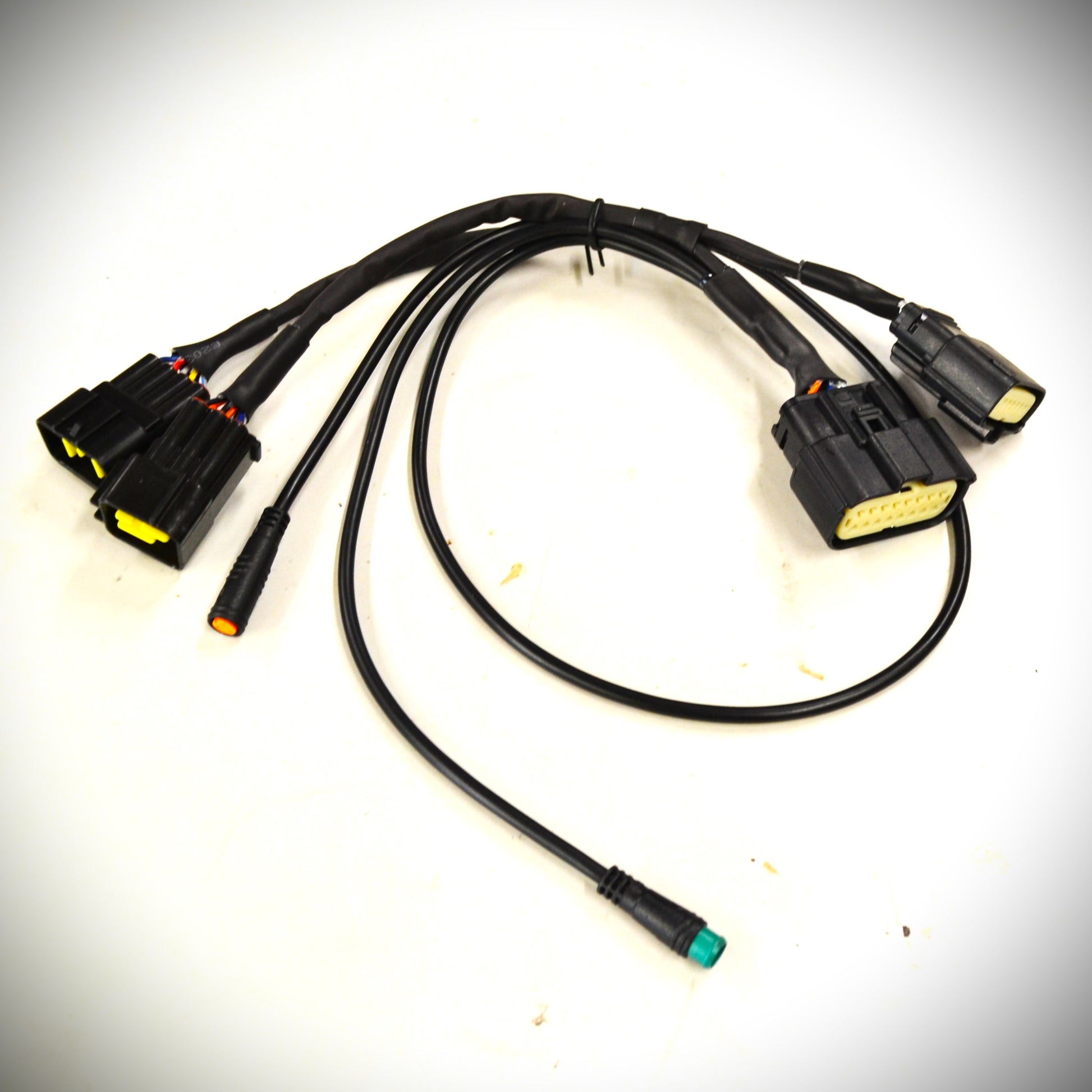 Ultra Bee Main Wire Harness — Surron Canada